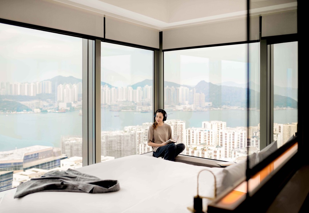 🛩 Travelling or returning to Hong Kong? 

Stay in our newly refurbished rooms with floor-to-ceiling windows that offer amazing views of Victoria Harbour and Hong Kong’s urban jungle for a relaxing Quarancation. 

For more details, please visit link in bio.

#atEAST #StayatEAST #EASTHongKong #quarantine