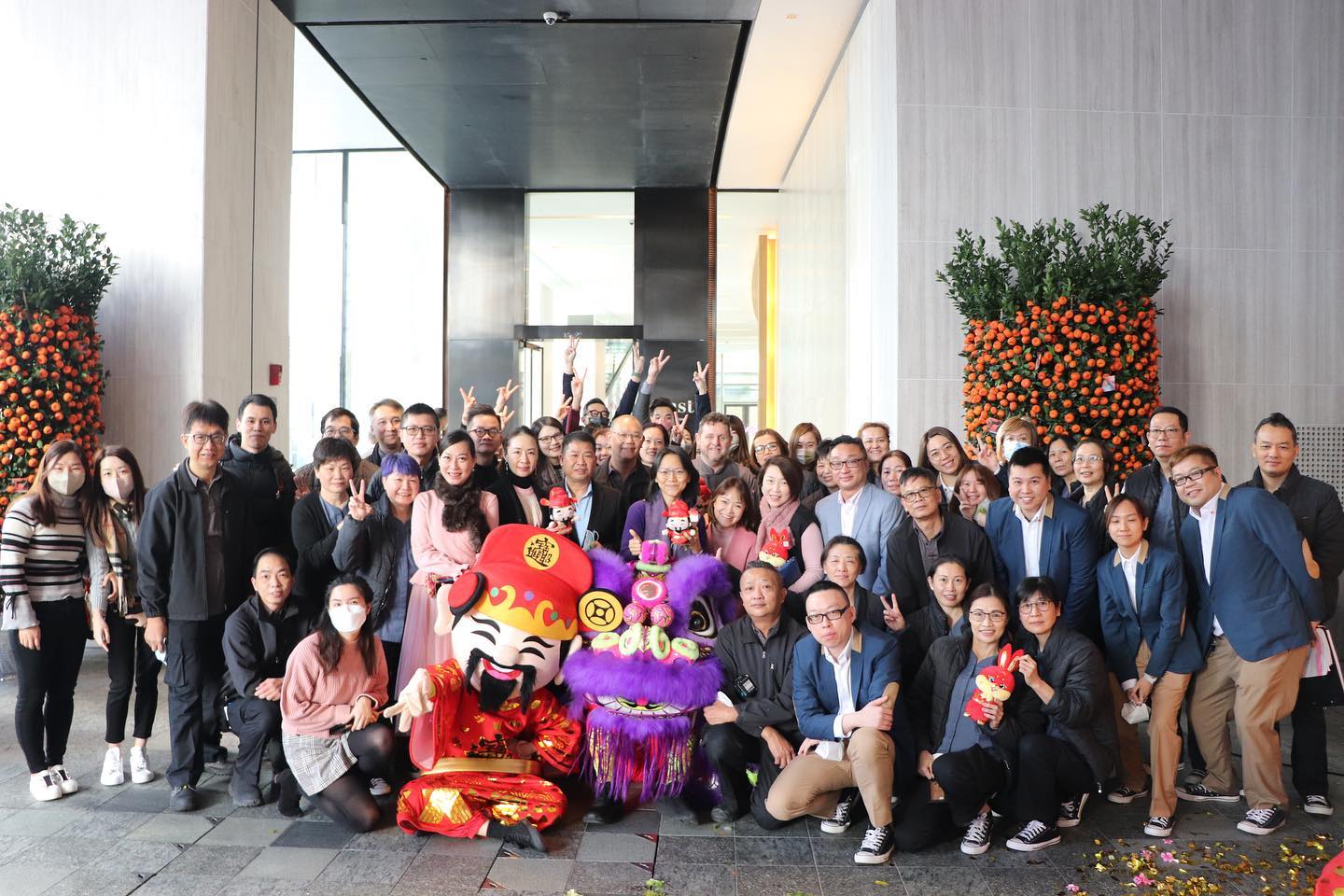 With lions dancing and reaching new heights at EAST, we wish the Taikoo neighbourhood and everyone a wonderful Year of The Rabbit!

#atEAST #EASTHongKong #StayatEAST #EatatEAST #PlayatEAST #ChineseNewYear #CNY2023 #LunarNewYear