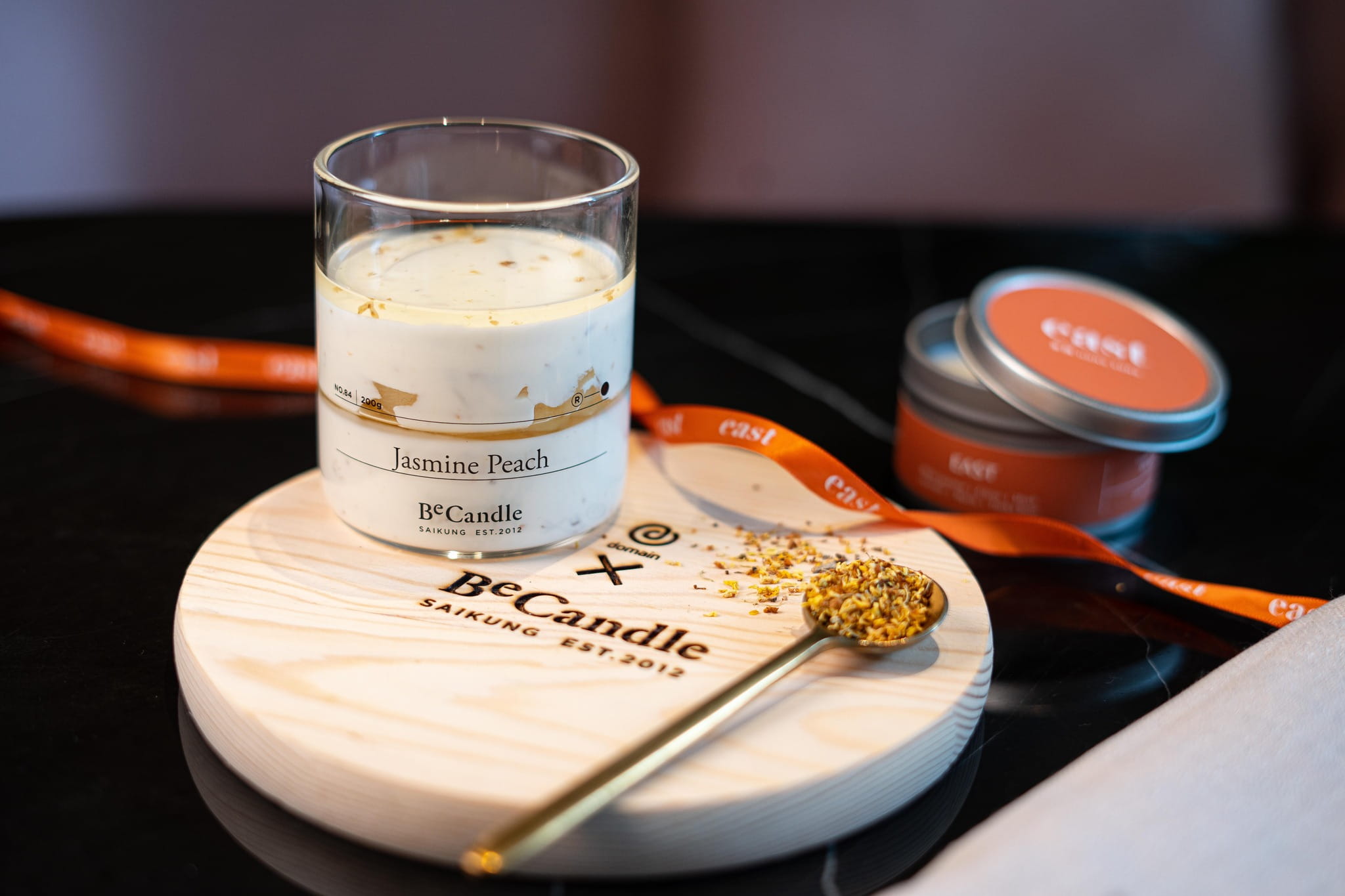 To beat the summer heat☀️, enjoy a refreshing Jasmine Peach Panna Cotta 🍮at Domain! 

Combining fruity sweetness with osmanthus’s floral flavours, this is a creative twist on @becandle_saikung's No.84 Jasmine Peach scent 🕯️

#atEAST #EASTHongKong #EATatEAST #findyourDOMAIN #DomainxBeCandle
